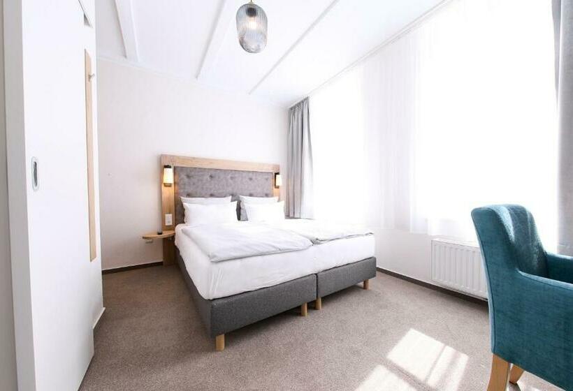 חדר סופריור, 24/7 Selfcheckin Schmiedestrasse