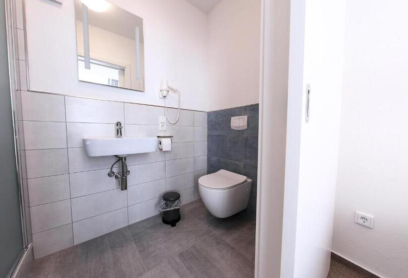 חדר סופריור, 24/7 Selfcheckin Schmiedestrasse