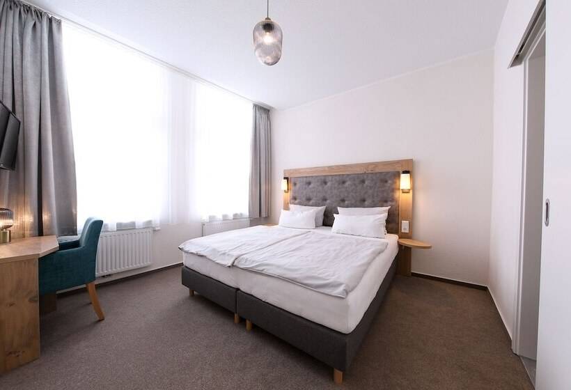 חדר סופריור, 24/7 Selfcheckin Schmiedestrasse