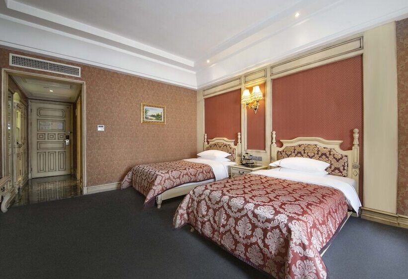 غرفة قياسية, Homeland International