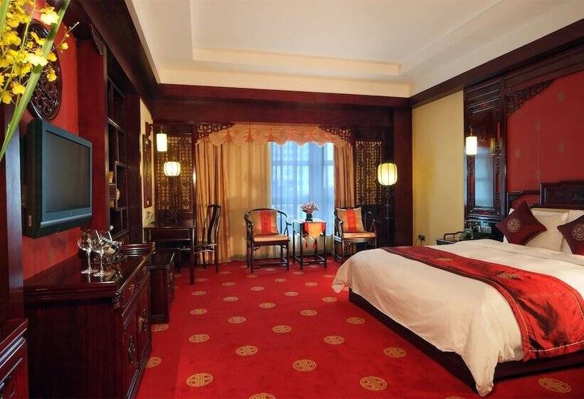 غرفة كومفورت, Homeland International