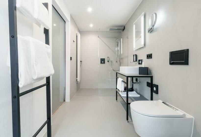 デラックスルーム, Das Hochrein