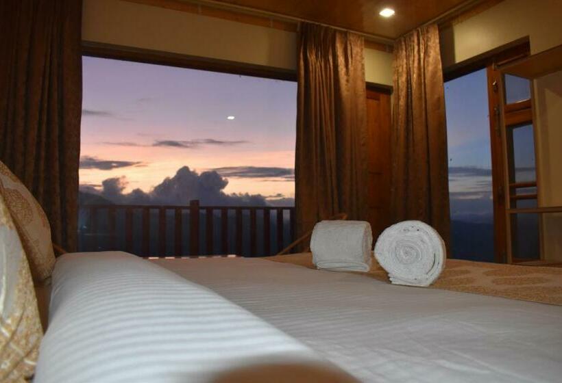 اتاق استاندارد با تخت بزرگ, The Vintage Hill Village   Himalayan Boutique Resort