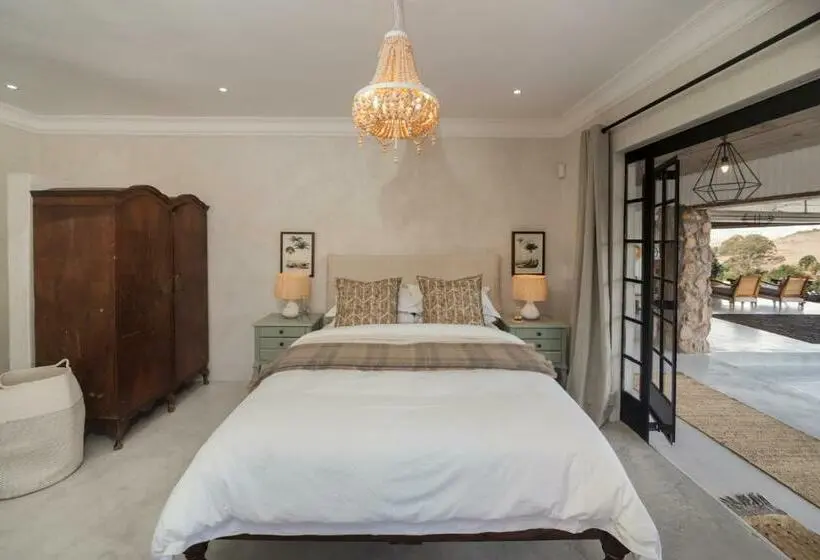 اتاق لوکس, Viewpoint Estate Guest House