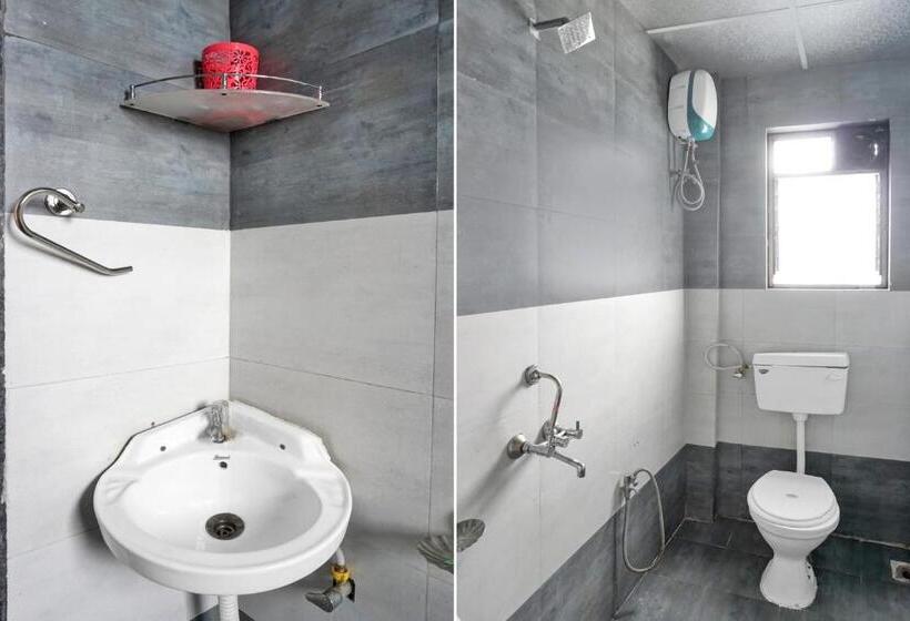 Трехместный Номер Классика, Flagship Hotel Kalptaru