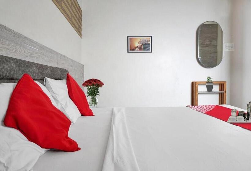 Classic Kolmen Hengen Huone, Flagship Hotel Kalptaru