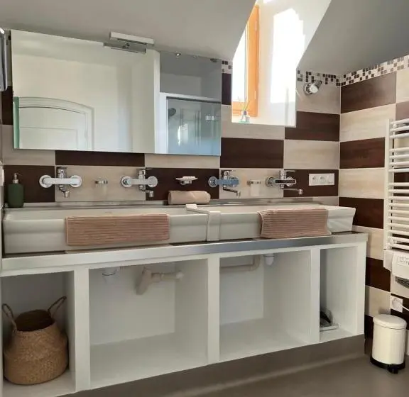 スイート（家族用）, O Cottage Suite Familiale