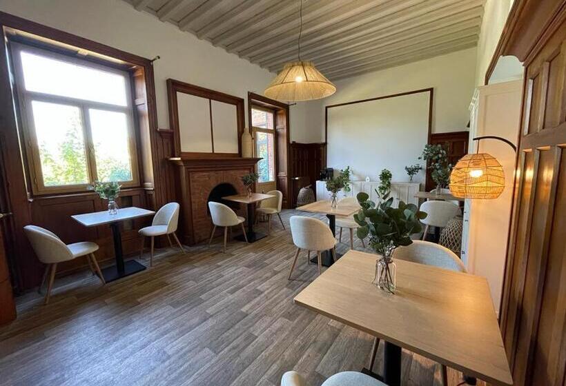 Четырехместный Номер Стандарт Вид на Сад, O Cottage Suite Familiale