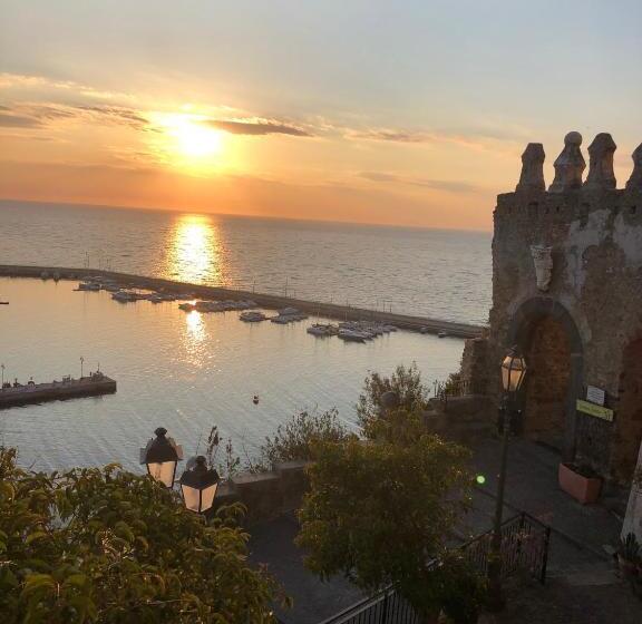 חדר משפחתי דלוקס, Suites Luisa Sanfelice