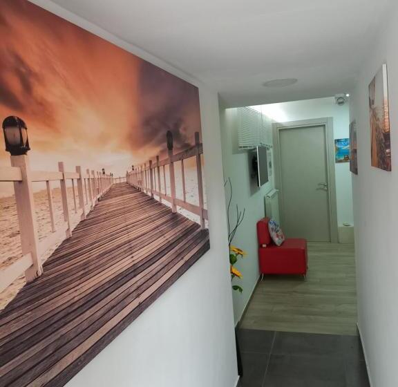 غرفة قياسية ثلاثية, Camera Eden