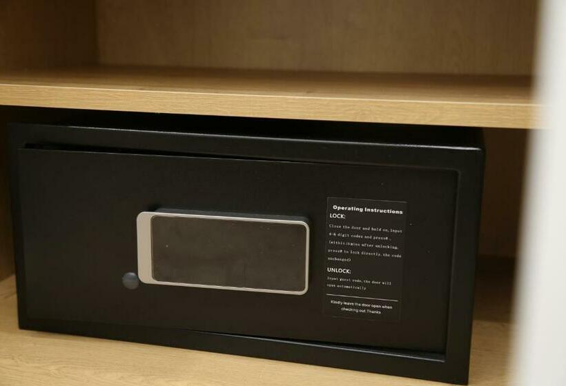 غرفة قياسية مطلّة علي البحر, B&b Champagne, Vlore Bay