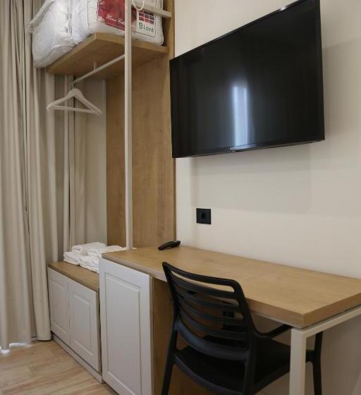 חדר סטנדרט לשלושה, B&b Champagne, Vlore Bay