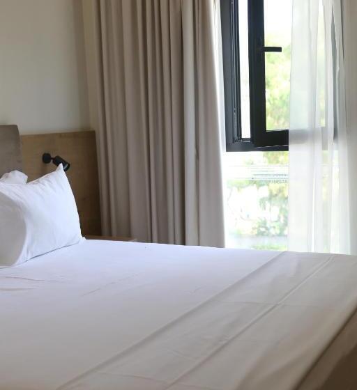 غرفة قياسية ثلاثية, B&b Champagne, Vlore Bay