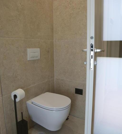 Номер Стандарт Трехместный, B&b Champagne, Vlore Bay