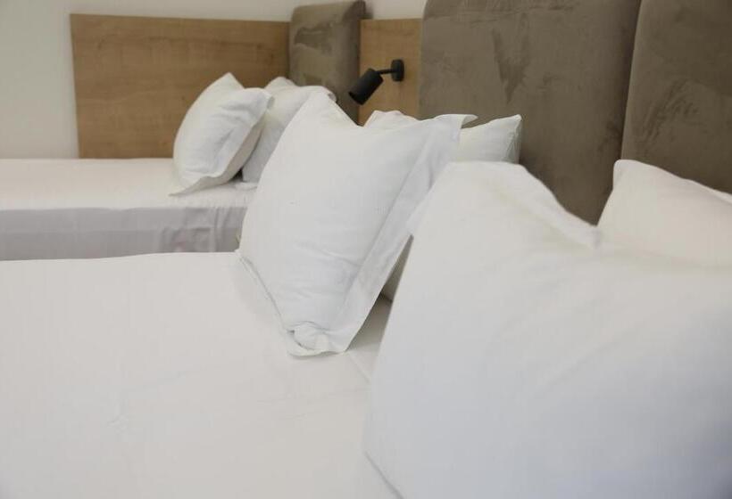 غرفة قياسية ثلاثية, B&b Champagne, Vlore Bay