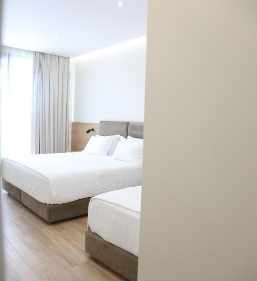 Triple Room Sea View, B&b Champagne, Vlore Bay