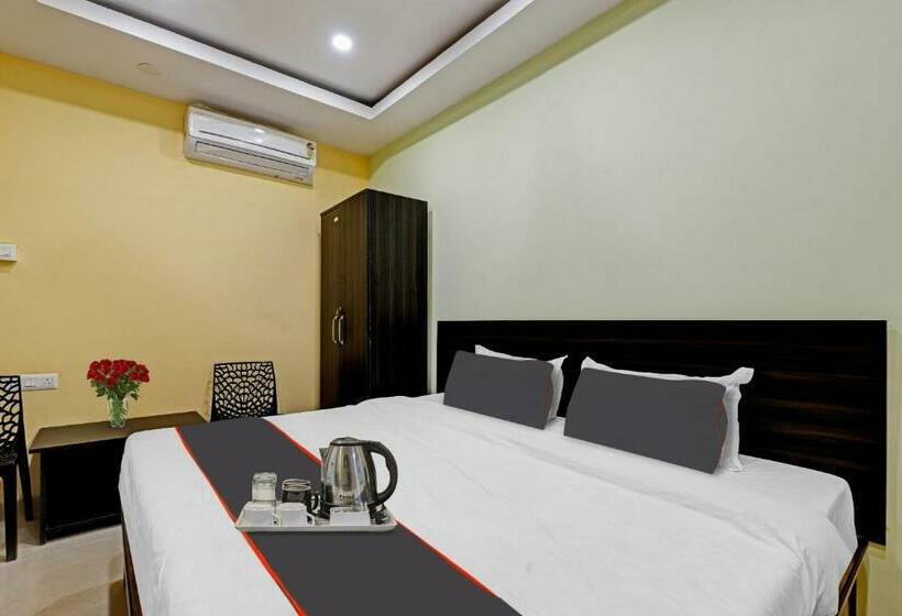 Номер Deluxe, Capital O H K Residency