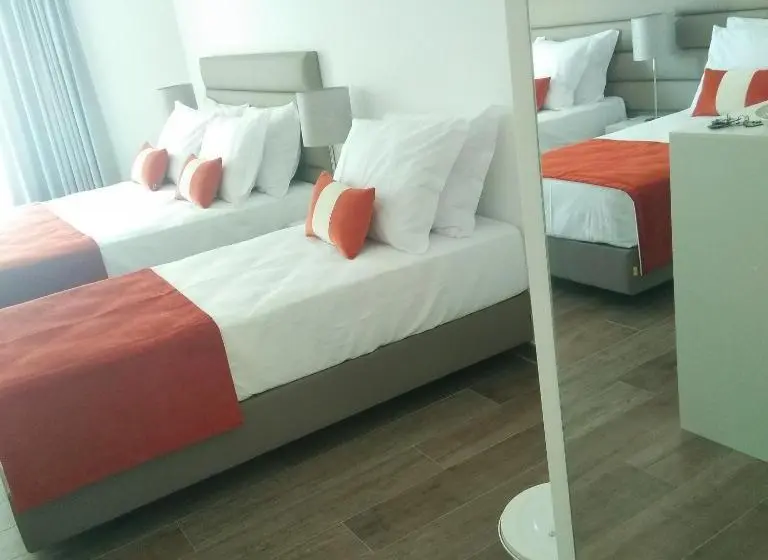 ファミリールーム, Algarpapa Rooms