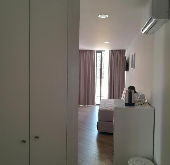 اتاق استاندارد چهار تخته, Algarpapa Rooms