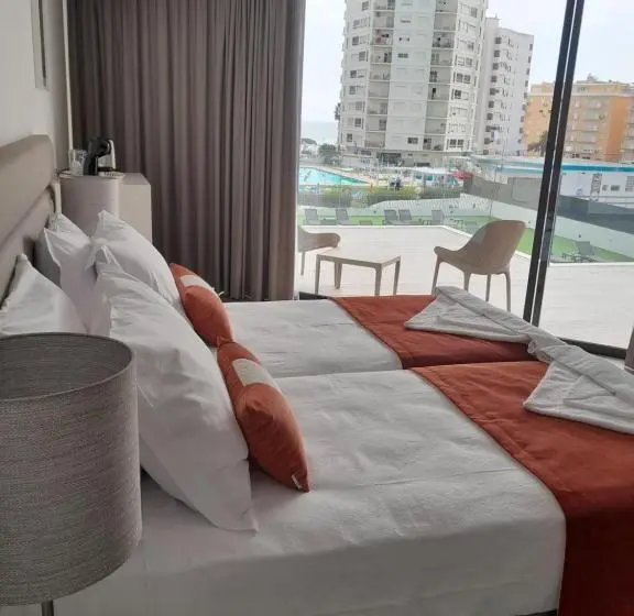 トリプルクラシックルーム, Algarpapa Rooms