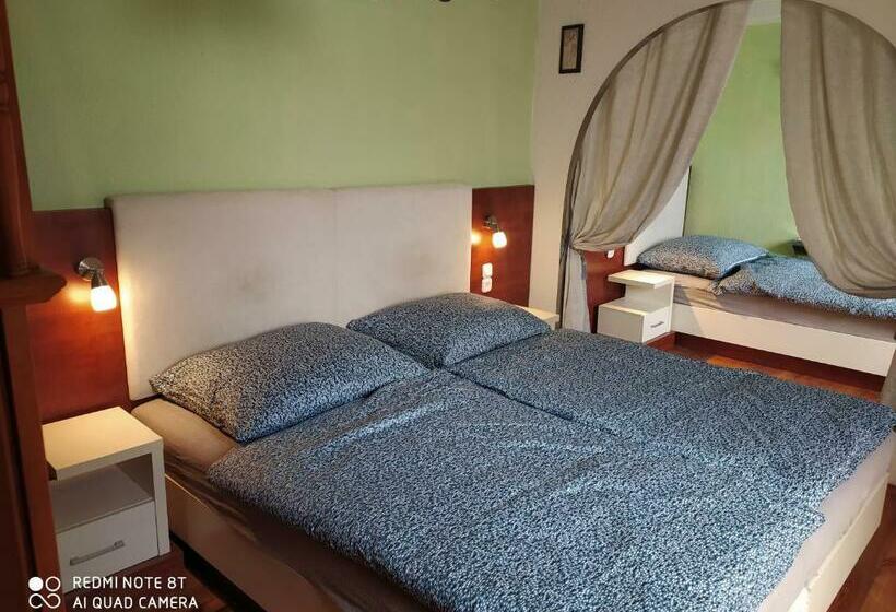 四人标准间, Penzion U Lípy