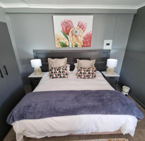 חדר דלוקס נוף לגינה, Tree Aloe Guest House