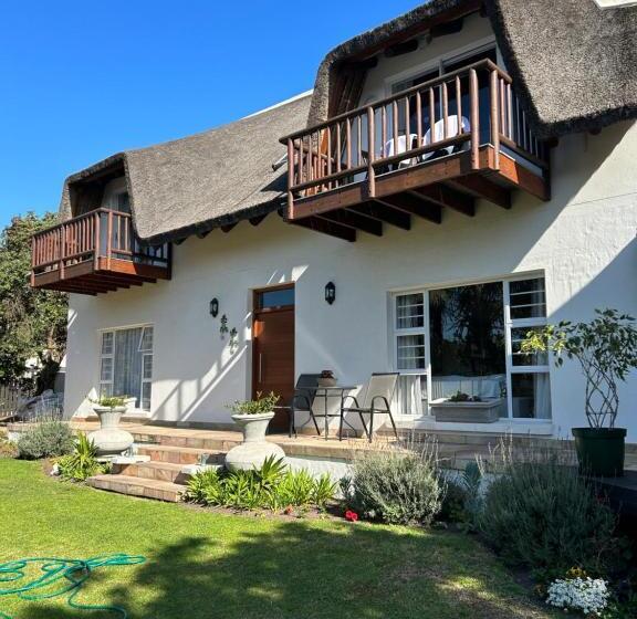 בית, חדר שינה 1, Tree Aloe Guest House