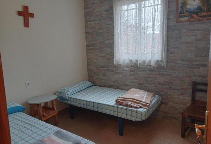 Номер Стандарт Совместная Ванная, Albergue Santa Ana