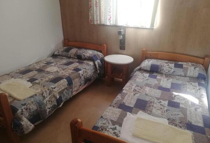 Номер Стандарт, Albergue Santa Ana