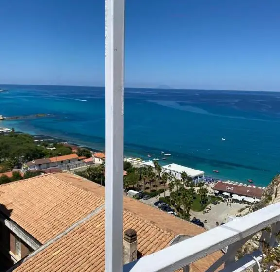 Triple Room Sea View, Bluemind