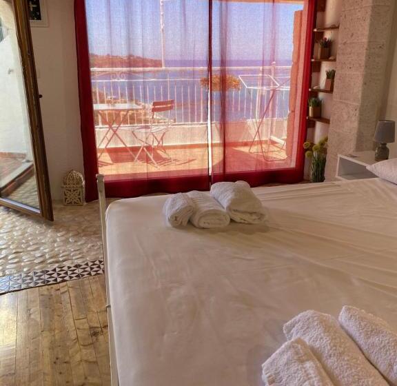 Triple Room Sea View, Bluemind