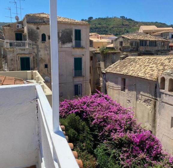 Triple Room Sea View, Bluemind