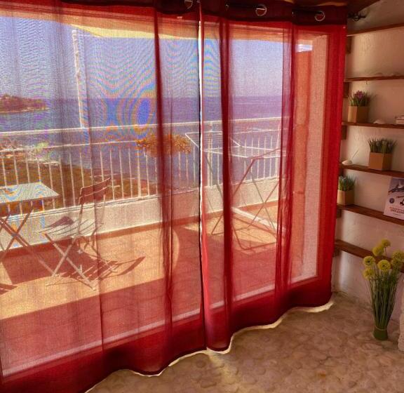 Triple Room Sea View, Bluemind