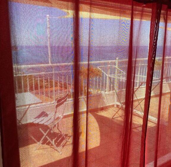 Triple Room Sea View, Bluemind