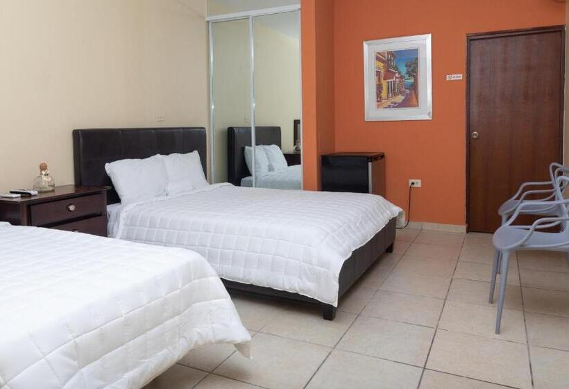 اتاق استاندارد سه نفره, Red Sunset Beach Club