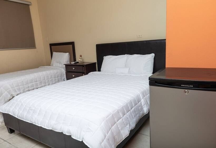 اتاق استاندارد سه نفره, Red Sunset Beach Club