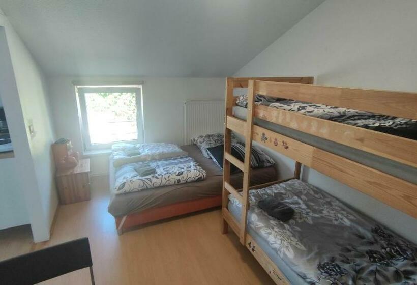 استودیوی استاندارد, Fewo3 1 Zim 2 Einz Bett 2 Pers Küche Dusche Wc