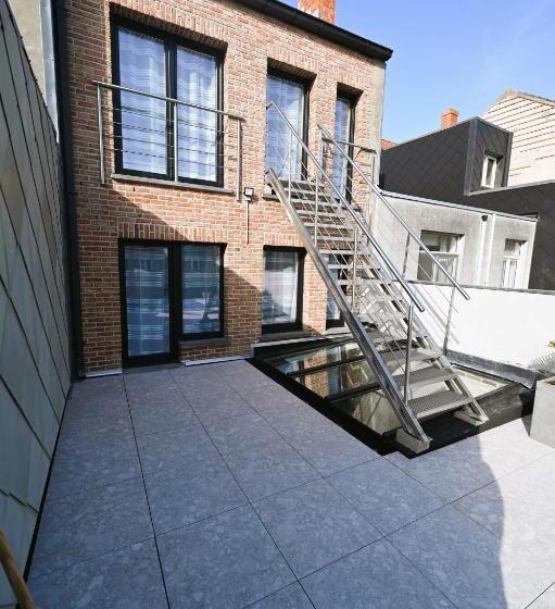 غرفة قياسية رباعية, Cesar Palace