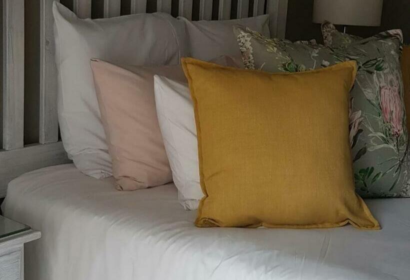 סוויטה משפחתית, Royal Villa Guesthouse