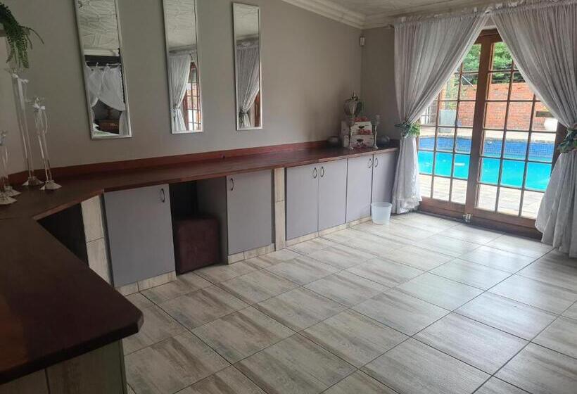 חדר סטנדרט, Royal Villa Guesthouse