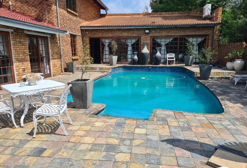 스탠다드 룸, Royal Villa Guesthouse