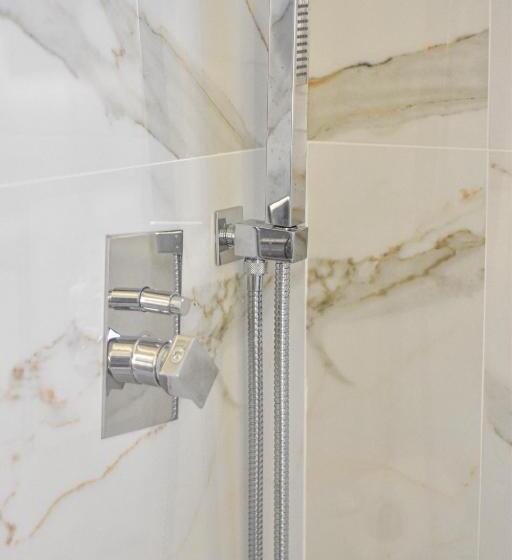 Номер Economy, Delmar