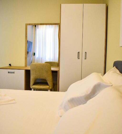 Номер Economy, Delmar