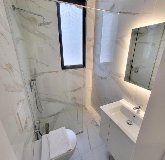 Трехместный Номер Базовый, Delmar