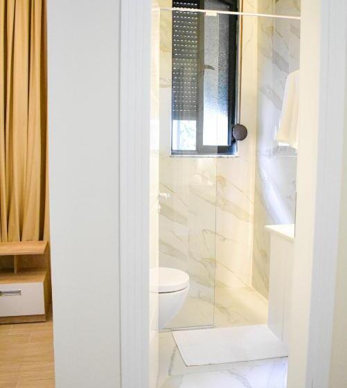 Трехместный Номер Базовый, Delmar