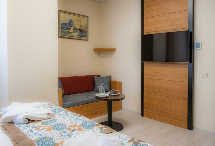 جناح, Aydinbey Park Otel