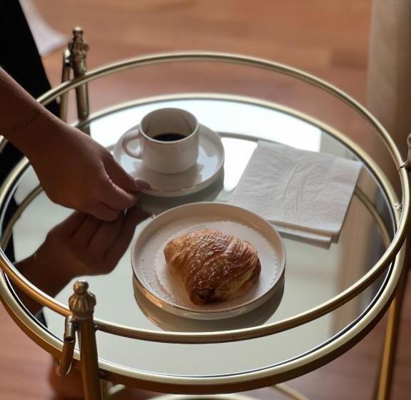 اتاق استاندارد با تخت بزرگ, Mareluna Rooms