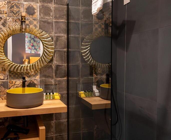 اتاق استاندارد با تخت بزرگ, Mareluna Rooms