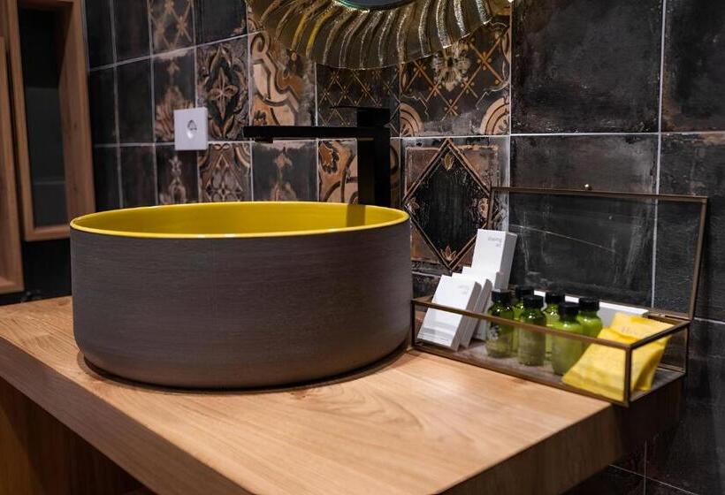 اتاق استاندارد با تخت بزرگ, Mareluna Rooms