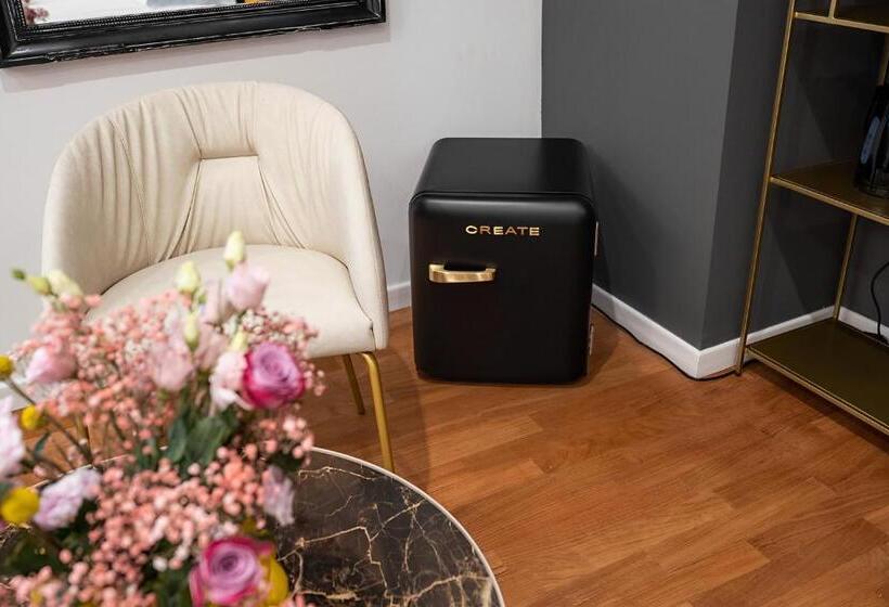 اتاق استاندارد با تخت بزرگ, Mareluna Rooms